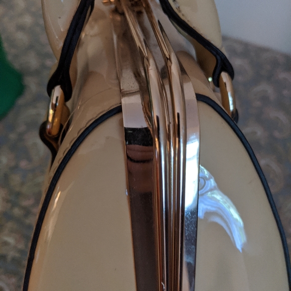 2 purses - Picture 5 of 10